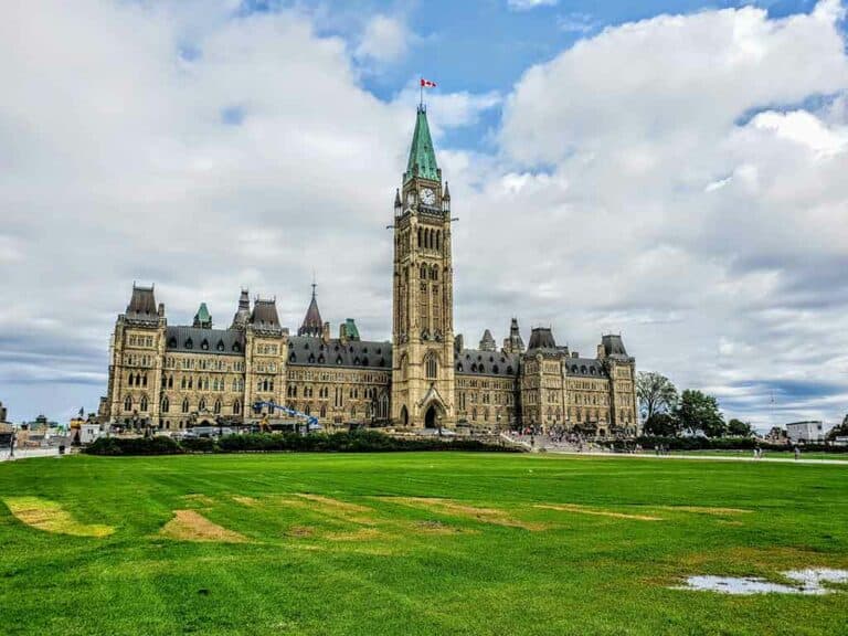 Mejor seguro de viaje a Canadá para visitar Ottawa